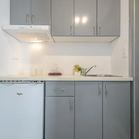 Depis Suites & Naxos Hotel apartamentowy *